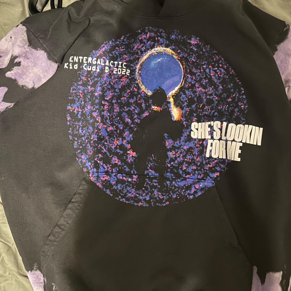 Selling this kid cudi hoodie brand new never worn, runs a bit on the slim side